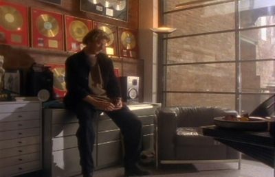 S1ep1Tapecaps-00157.jpg