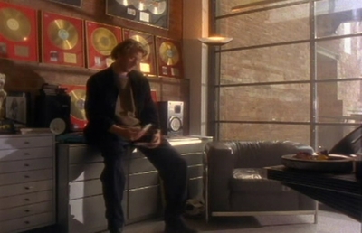 S1ep1Tapecaps-00158.jpg