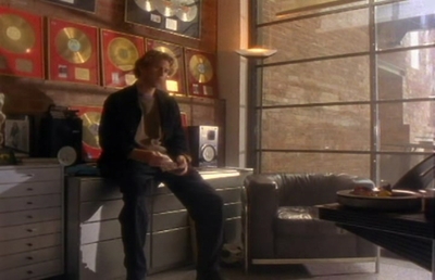 S1ep1Tapecaps-00162.jpg