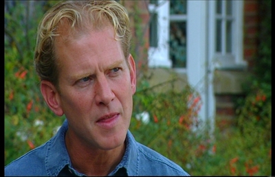 Maurice2004dvdintscaps-00237.jpg