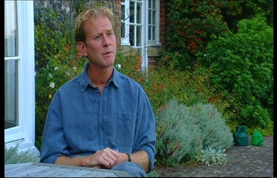Maurice2004dvdintscaps-00408.jpg
