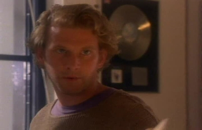 S1ep1Tapecaps-00310.jpg