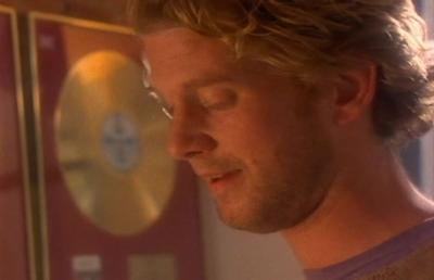 S1ep1Tapecaps-00312.jpg