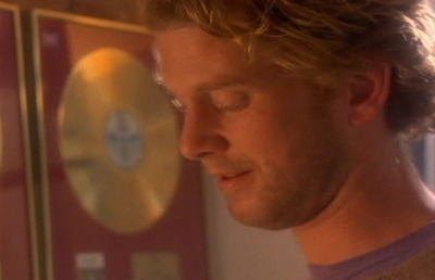S1ep1Tapecaps-00314.jpg