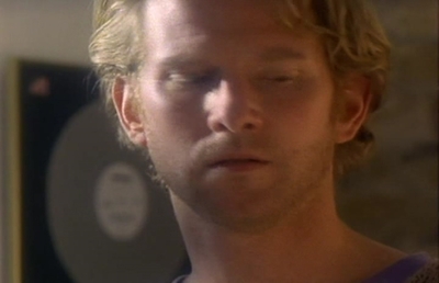 S1ep1Tapecaps-00365.jpg
