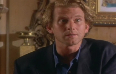 S1ep1Tapecaps-00495.jpg