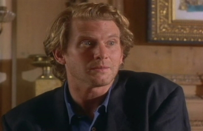 S1ep1Tapecaps-00498.jpg