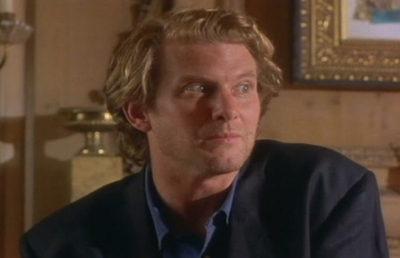 S1ep1Tapecaps-00499.jpg