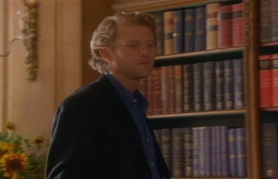 S1ep1Tapecaps-00538.jpg