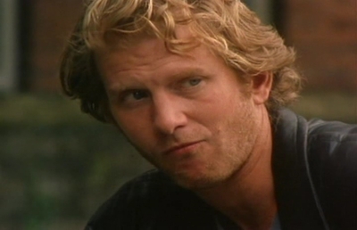 S1ep1Tapecaps-00673.jpg