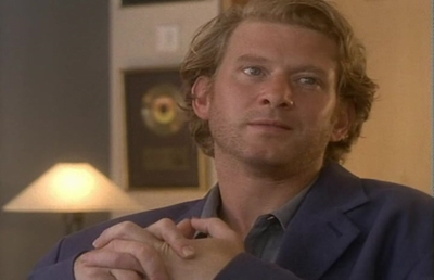 S1ep1TDealcaps-00253.jpg