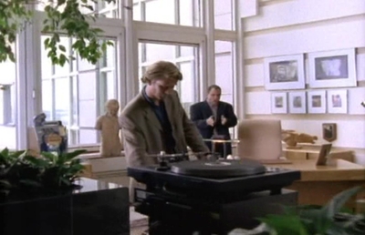 S1ep4TTripscaps-00055.jpg