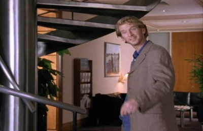 S1ep4TTripscaps-00118.jpg