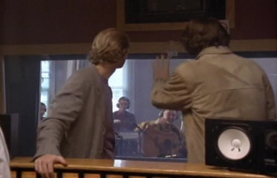 S1ep4TTripscaps-00127.jpg