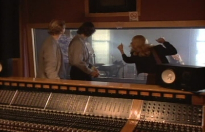 S1ep4TTripscaps-00324.jpg
