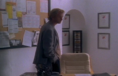 S1ep7TEndscaps-00213.jpg